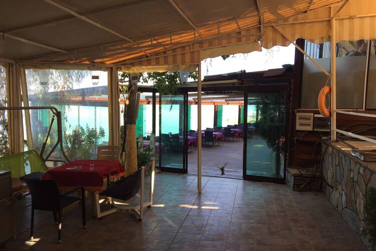 Tahta Masa Restaurant Dilekita Mekan Rehberi